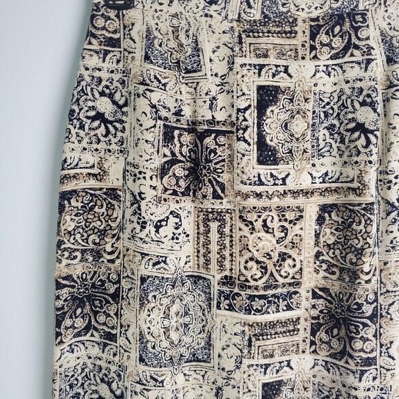 Vintage Talbots Silk Printed Pencil Skirt, Size 4 - Picture 4 of 7